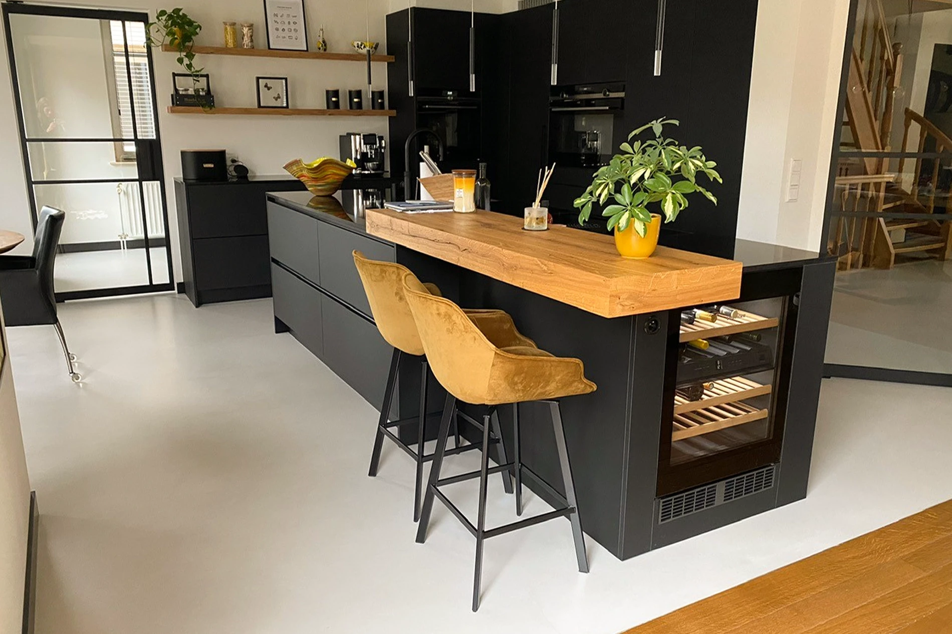 Een PU gietvloer in de keuken | Romar-Voss Floor Systems Een PU gietvloer in de keuken | Romar-Voss Floor Systems