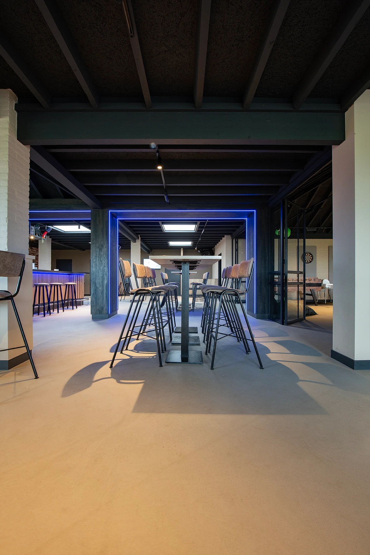 Premium Leef-Beton (Fossil) in voetbalkantine Lieshout32 Premium Leef-Beton (Fossil) in voetbalkantine Lieshout32