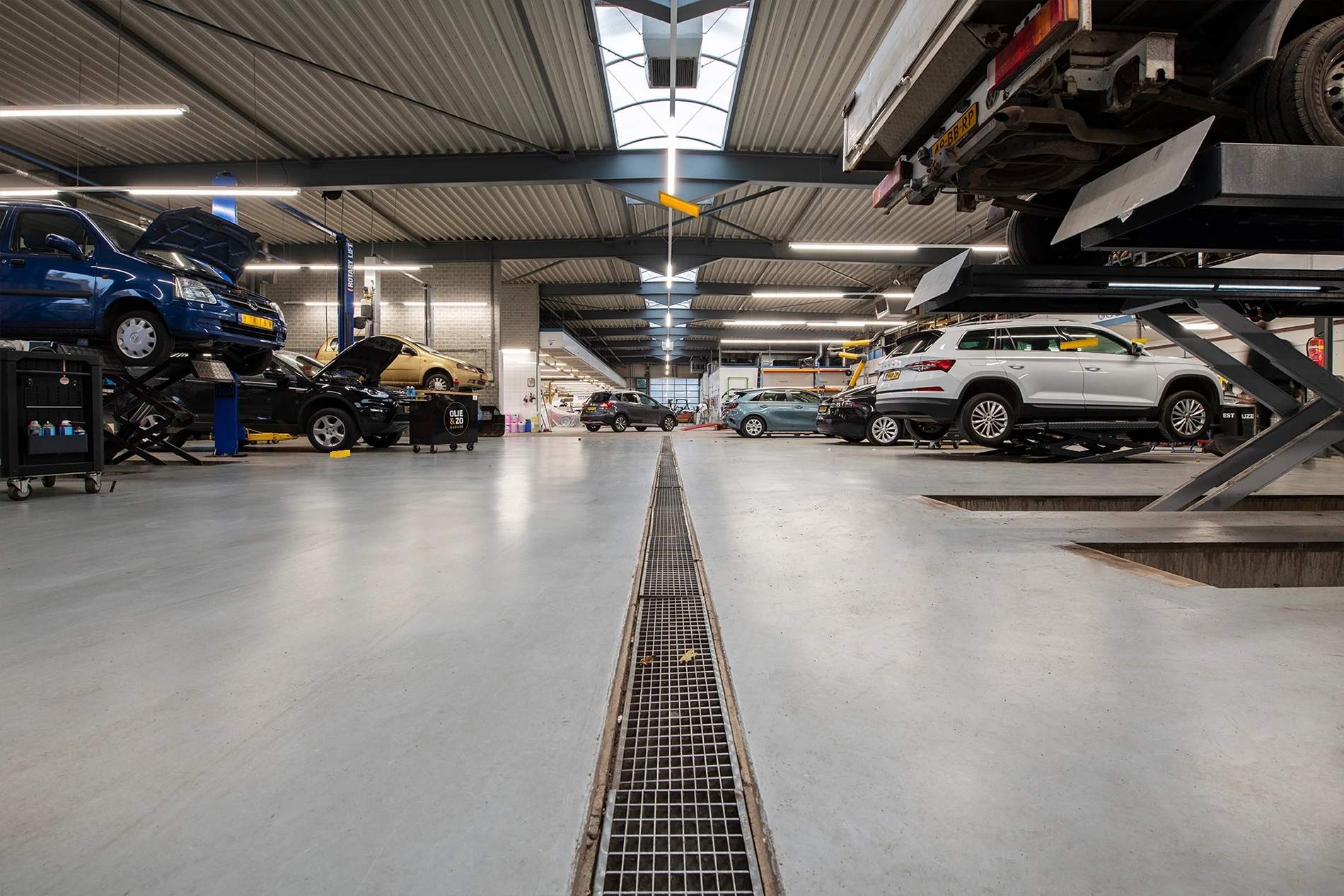 EpoRol (rolcoating) in autogarage Schijndel5 EpoRol (rolcoating) in autogarage Schijndel5