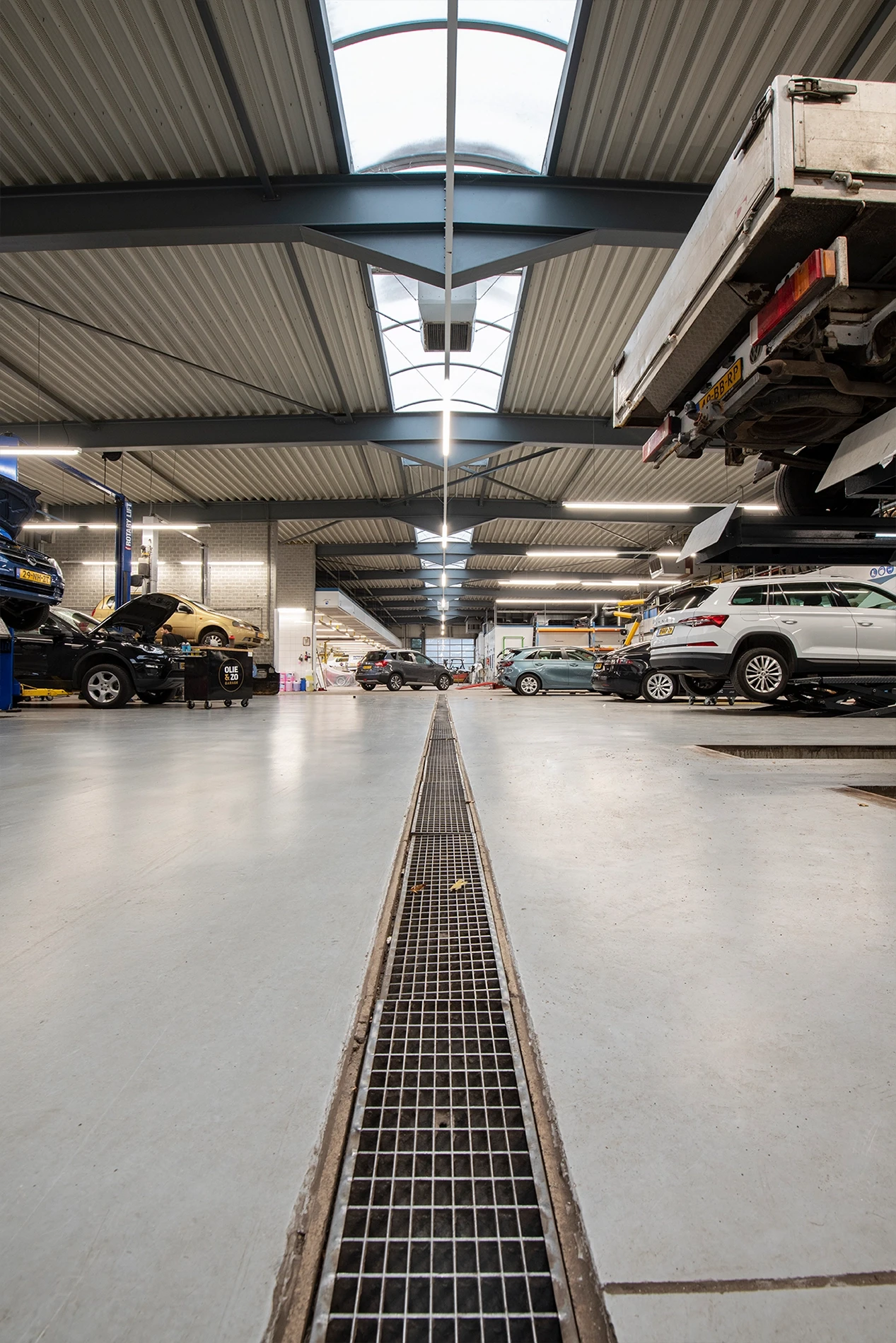EpoRol (rolcoating) in autogarage Schijndel16 EpoRol (rolcoating) in autogarage Schijndel16