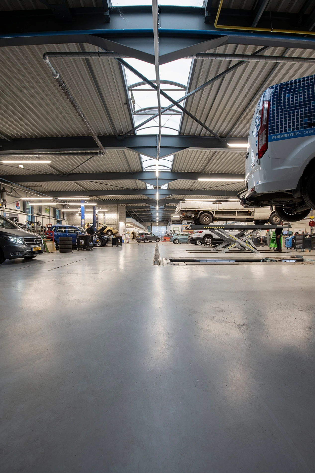 EpoRol (rolcoating) in autogarage Schijndel19 EpoRol (rolcoating) in autogarage Schijndel19