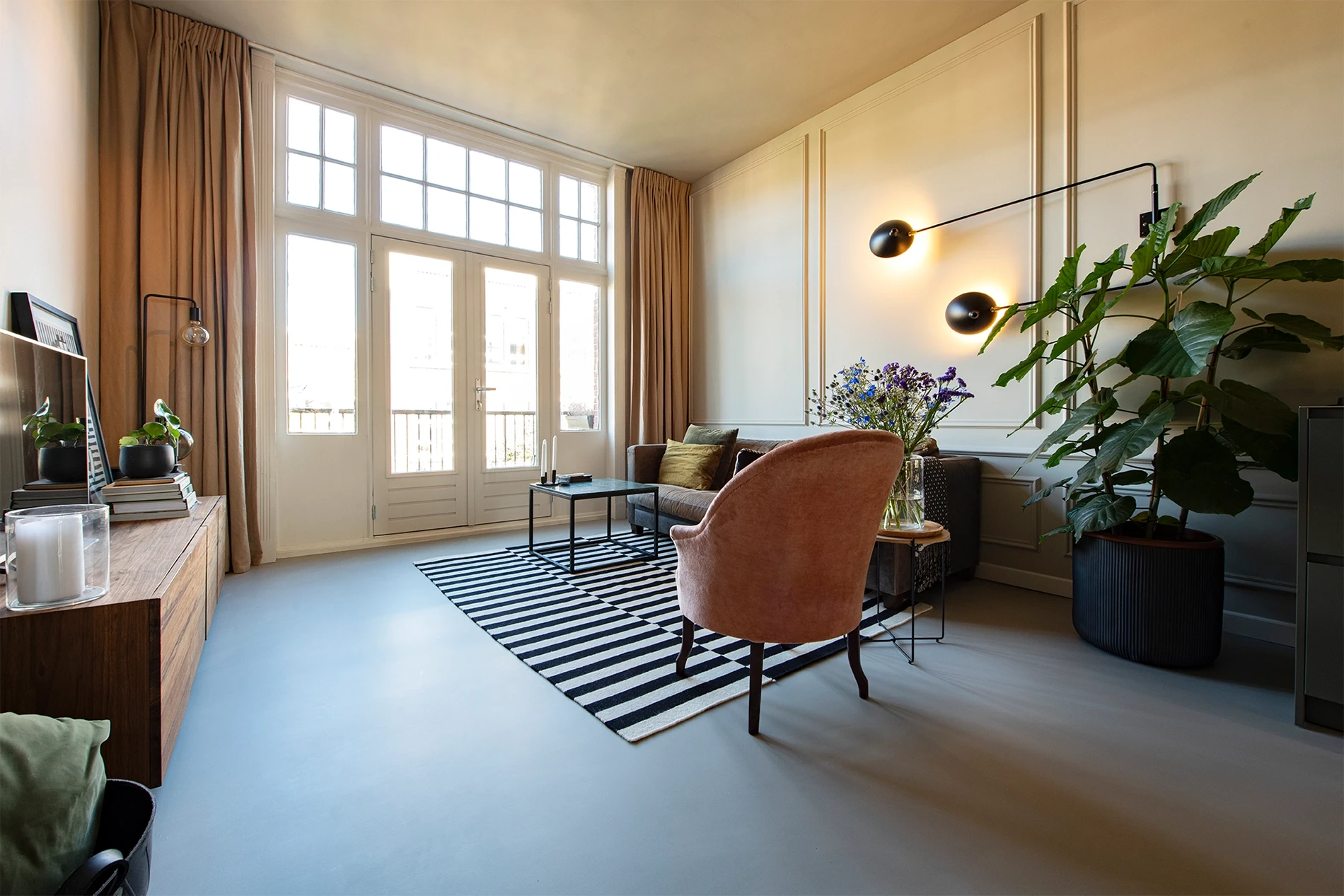 Referentie GranuFlow Amsterdam - Travertin Cafe Mocha1 Referentie GranuFlow Amsterdam - Travertin Cafe Mocha1