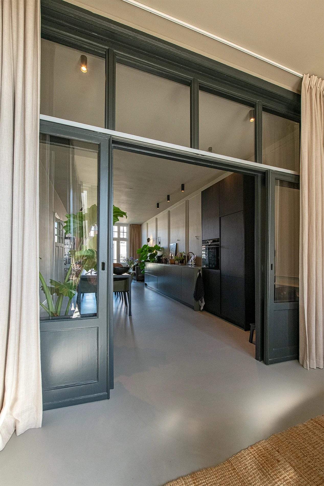 Referentie GranuFlow Amsterdam - Travertin Cafe Mocha3 Referentie GranuFlow Amsterdam - Travertin Cafe Mocha3