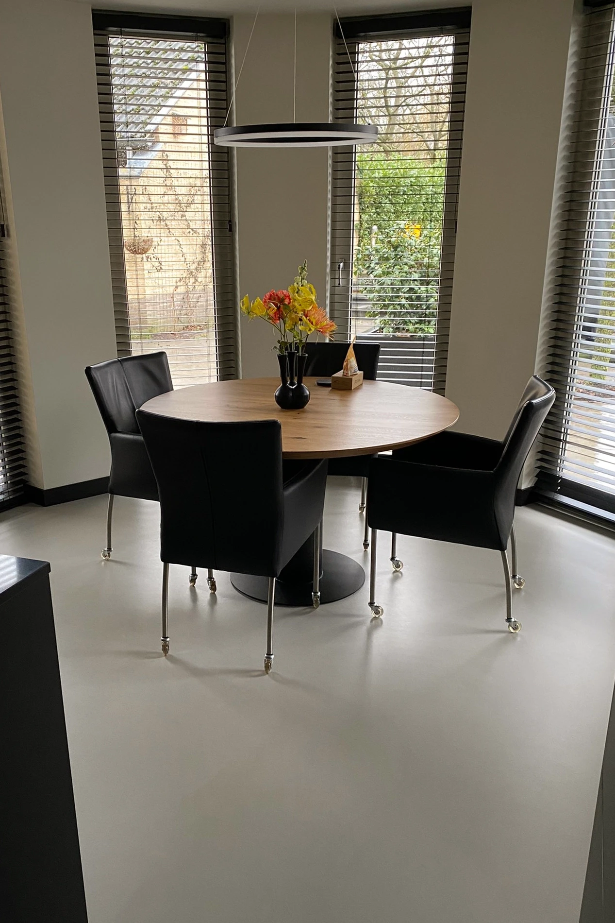 Referentie GranuFlow gietvloer Roggel - Easy Quartz Sand4 Referentie GranuFlow gietvloer Roggel - Easy Quartz Sand4