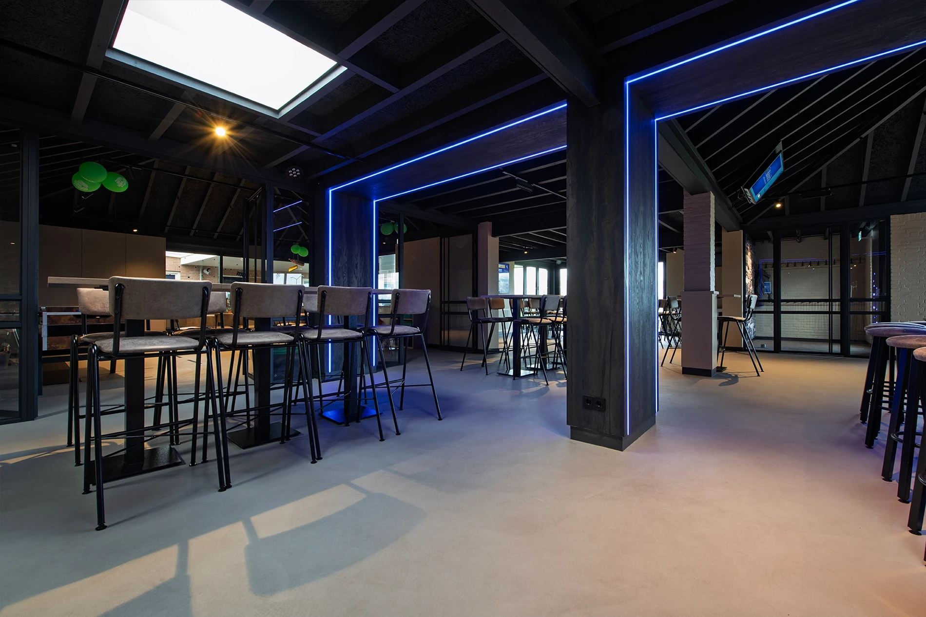 Premium Leef-Beton (Fossil) in voetbalkantine Lieshout7 Premium Leef-Beton (Fossil) in voetbalkantine Lieshout7