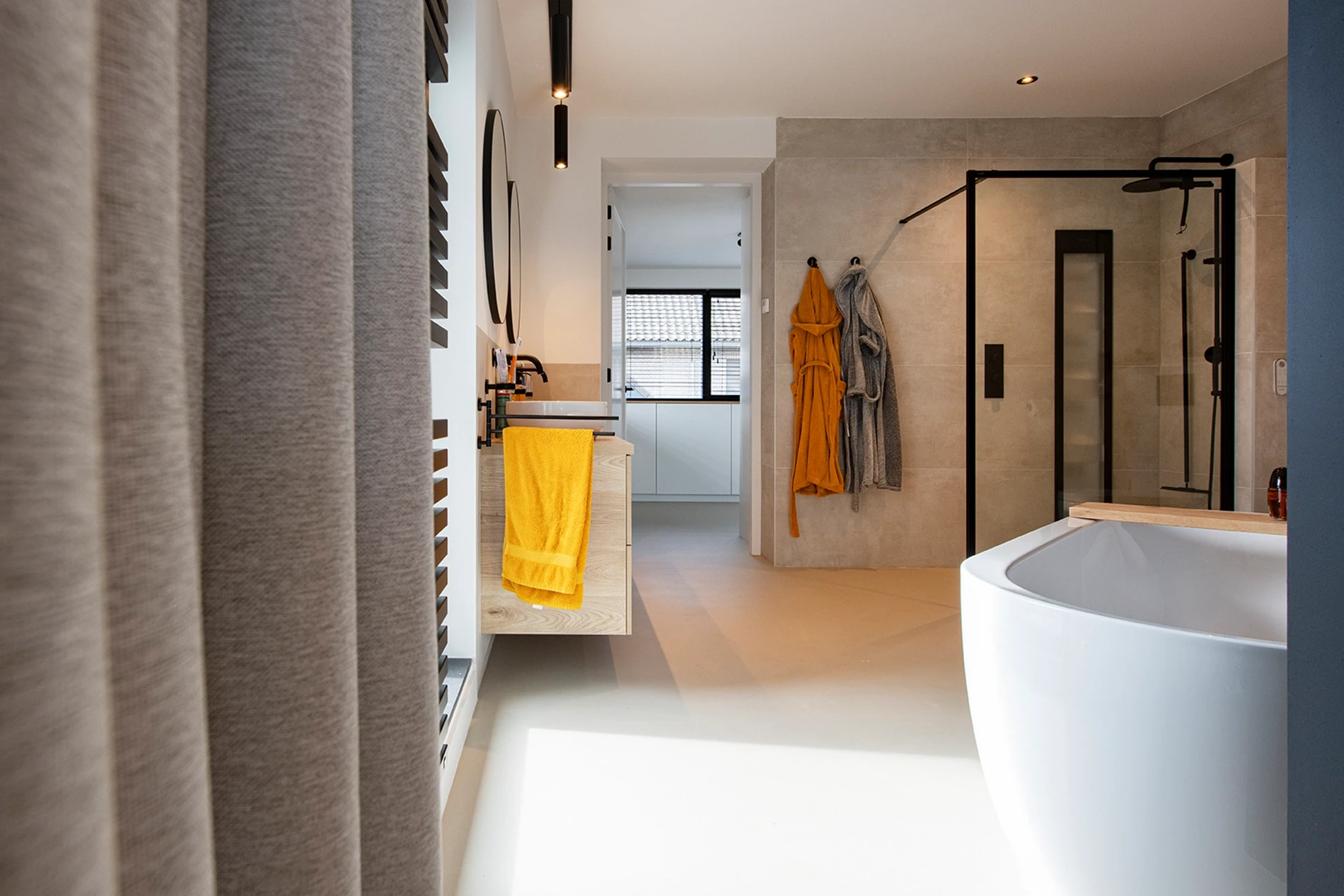 Een PU gietvloer in de badkamer | Romar-Voss Floor Systems Een PU gietvloer in de badkamer | Romar-Voss Floor Systems